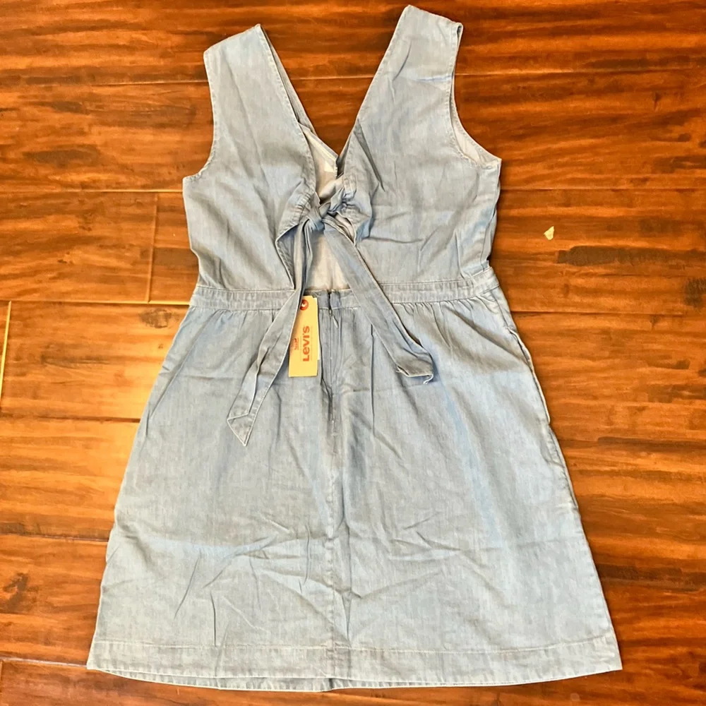 Levi’s | Joelle Back-Tie Twill Dress - Picture 4 of 11